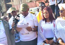 Leon Sakho mobilise la commune de Tombolia pour le général Mamadi Doumbouya